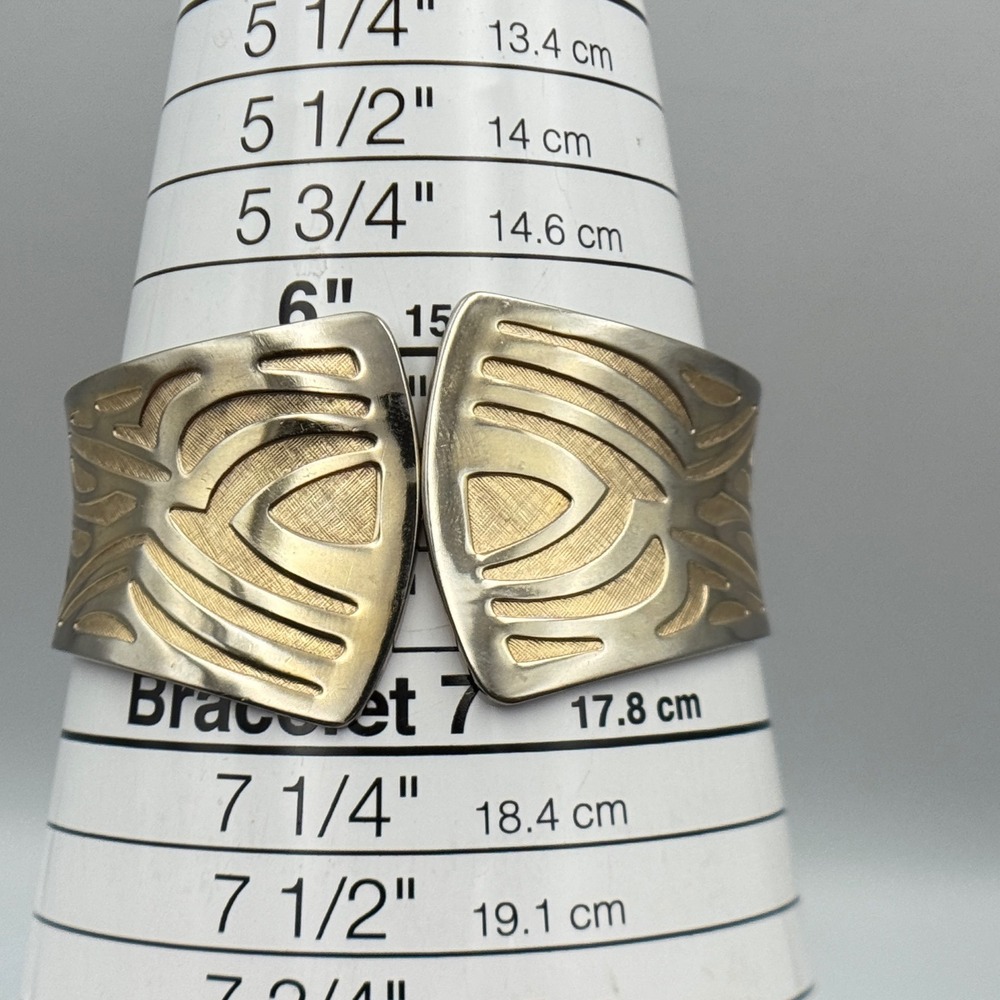 Sarah Coventry 1978 Gold Tone Congo Cuff Bracelet Wide Hinged Vintage Jewelry - Picture 8 of 9